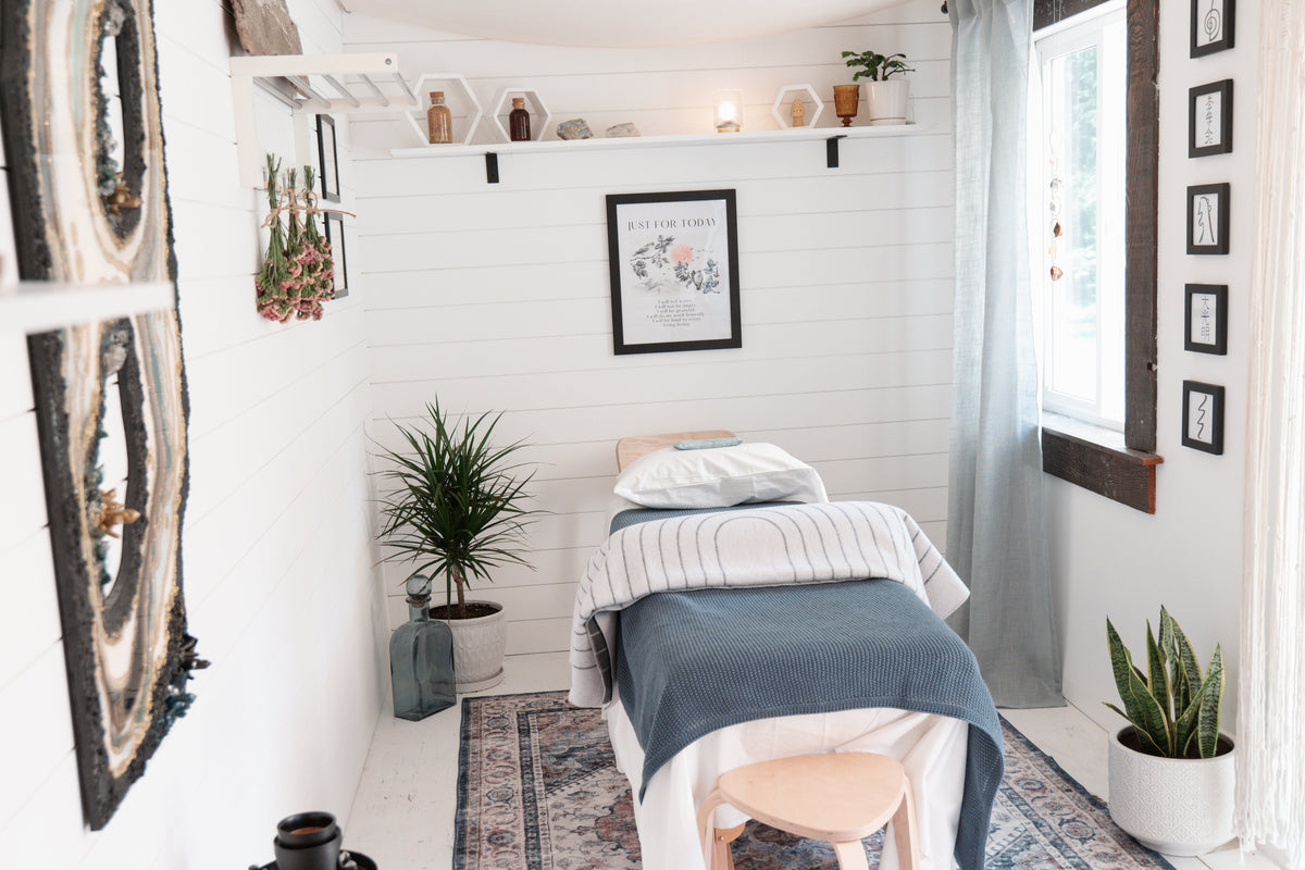 What Is Energy Healing? A Gentle Beginner's Guide