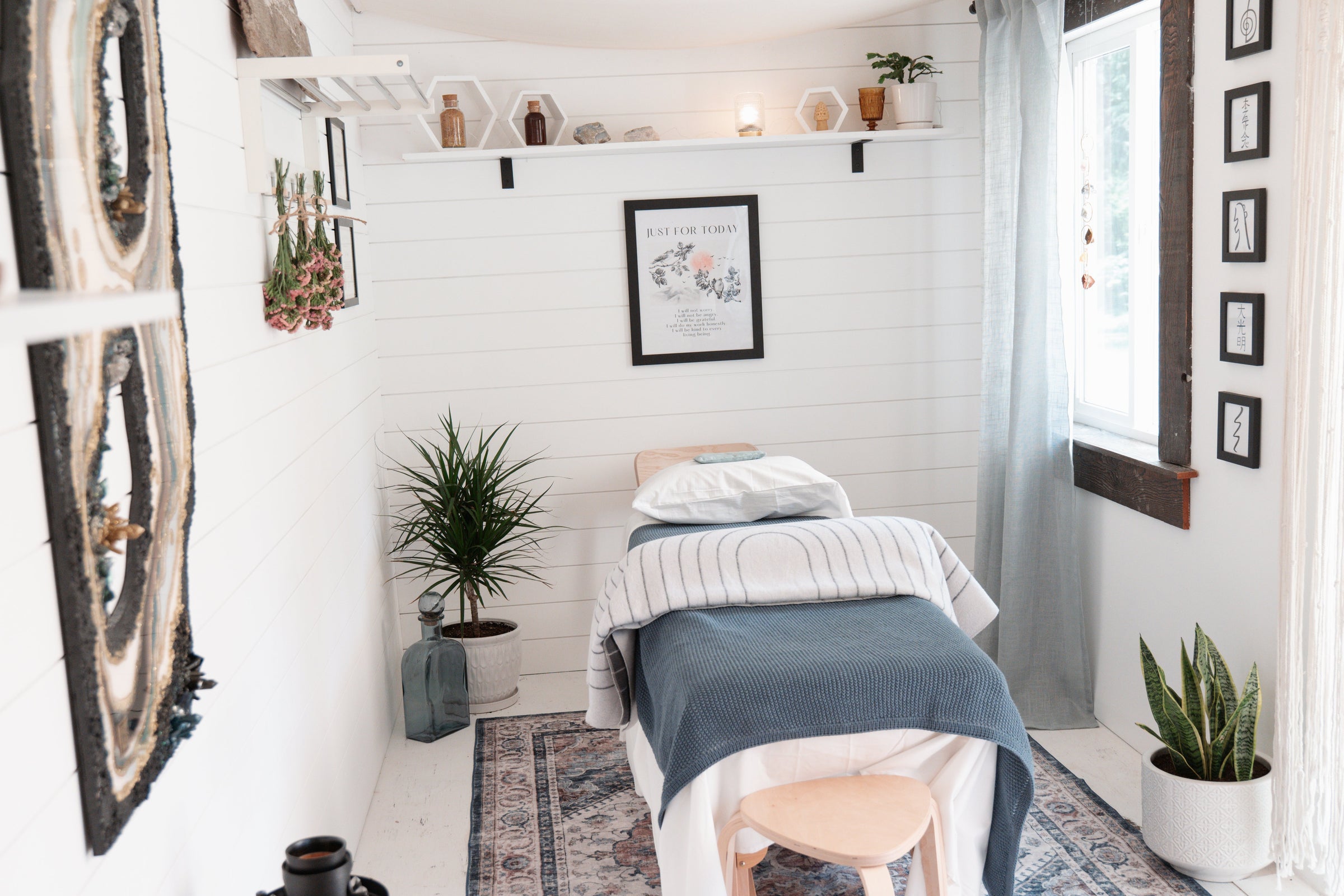 What Is Energy Healing? A Gentle Beginner's Guide