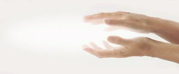 Reiki 101: What It Is & How it Works